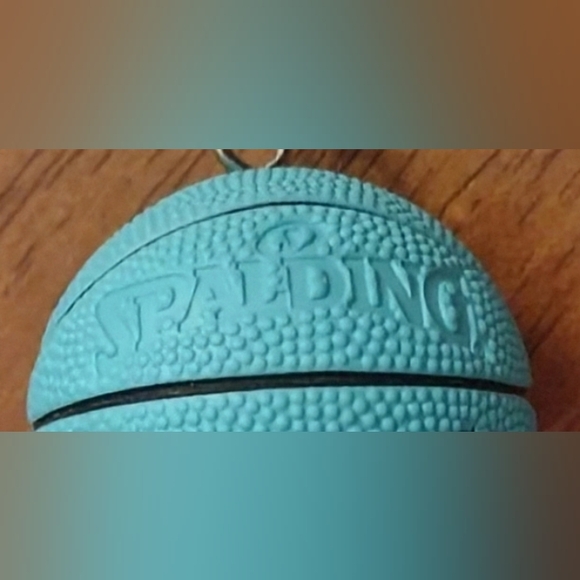 NEW! SPALDING BASKETBALL KEYCHAIN w/SIZE 9 SILVER PLATED SPORTS RING AND POSTER! - Picture 6 of 16